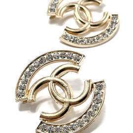 Брошь  Брошь