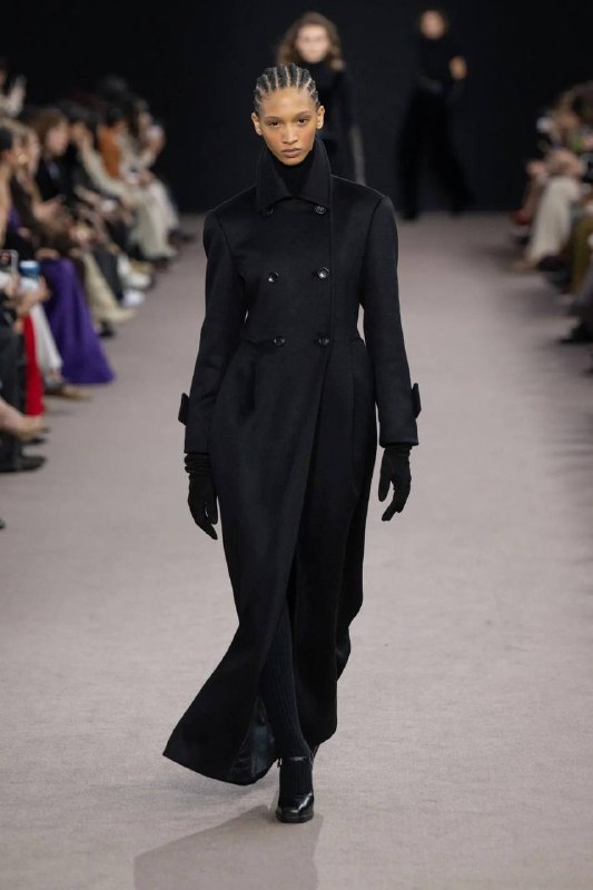 чёрный 173f5d8c-2031-4f20-adb0-a16791cca8f1