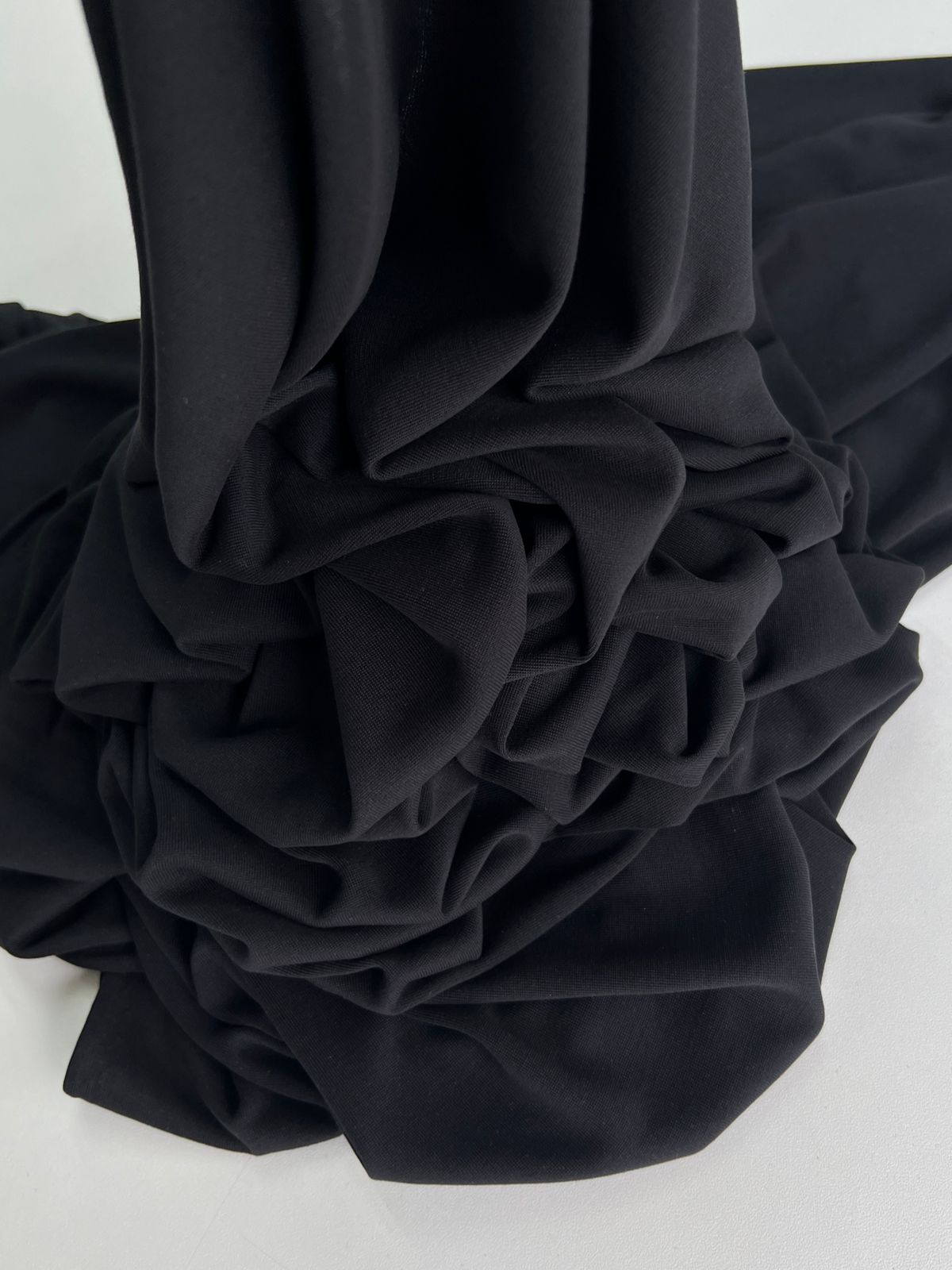 чёрный whatsapp image 2025-11-21 at 12.08.41