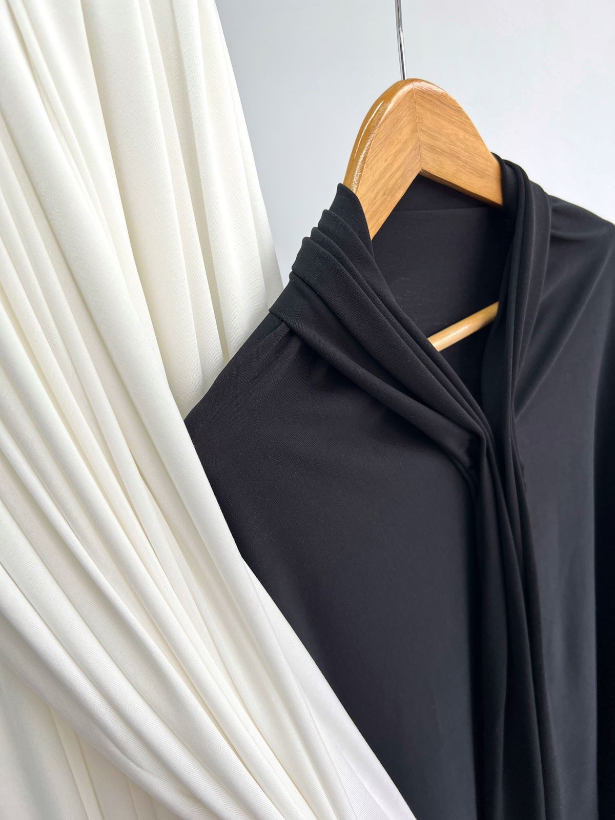 чёрный whatsapp image 2025-11-21 at 12.08.4311