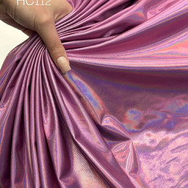 розовый 06aac252-a5d7-48c4-b914-97f15bb2d11e