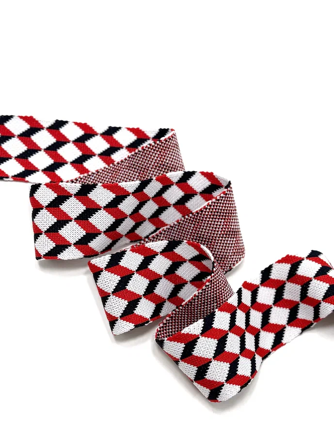 Белый/Красный/Чёрный 1