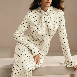 чёрный на айвори photo_2026-01-06_14-17-19