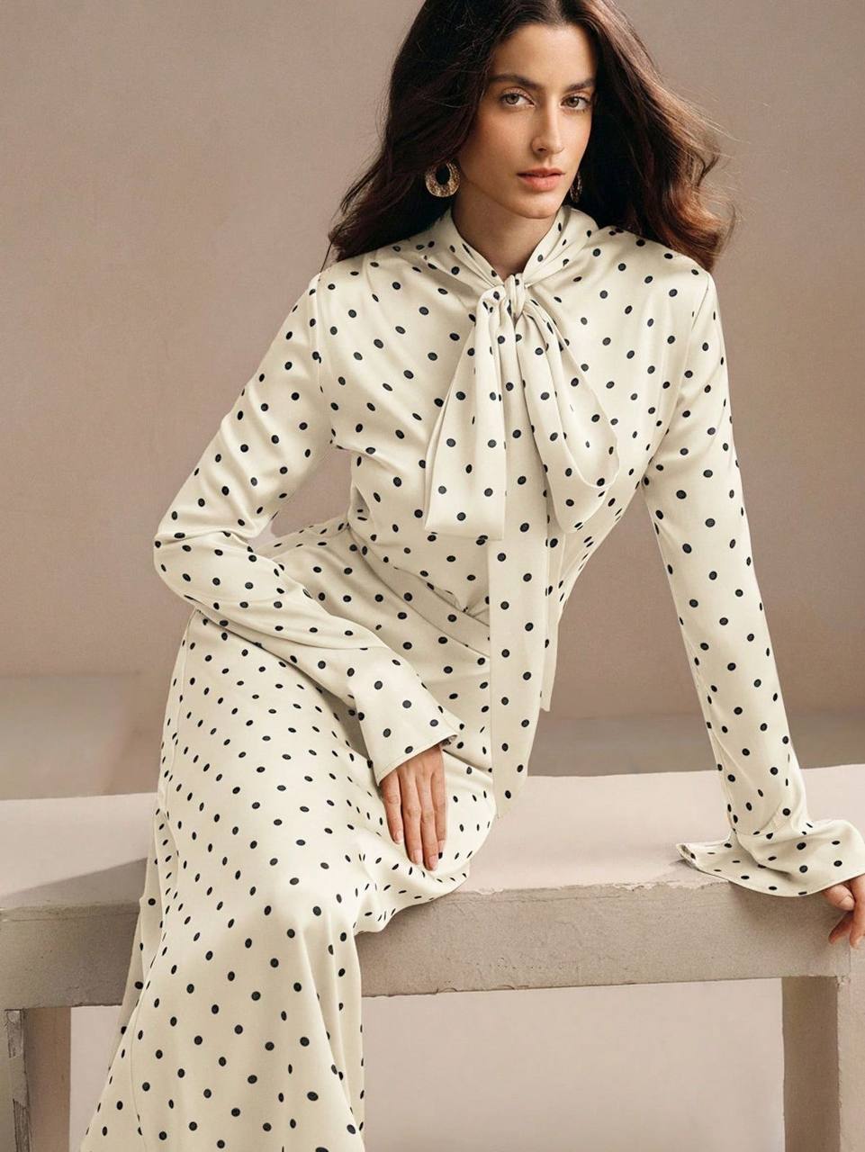 чёрный на айвори photo_2026-01-06_14-17-19