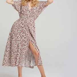 Мелкие красные бутоны photo_2026-02-10_11-53-47