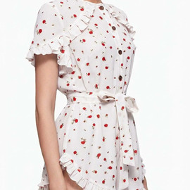 красные бутоны photo_2026-02-10_13-04-21