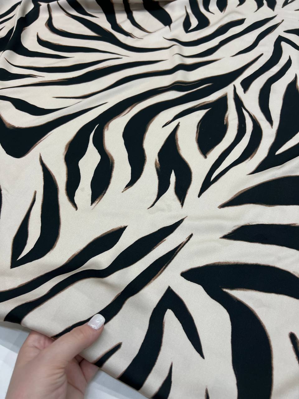 Абстрактные волны photo_2026-02-12_11-54-33