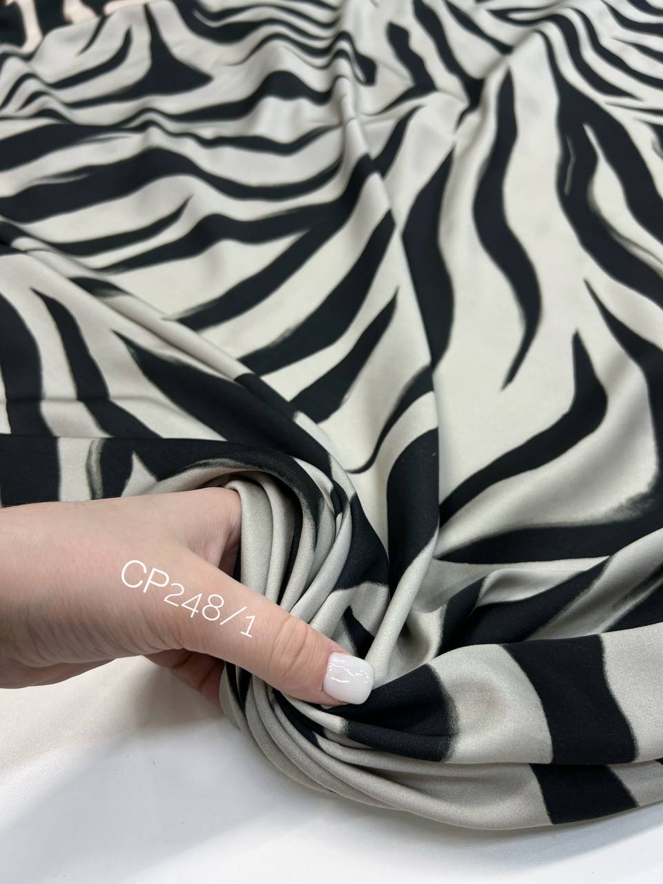 Абстрактные волны photo_2026-02-12_11-54-37