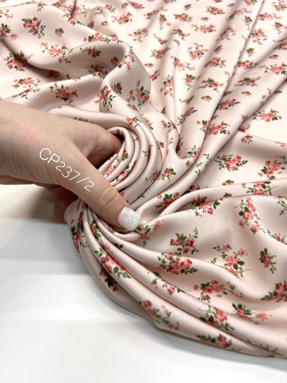 Розовые букеты photo_2026-02-12_14-30-42