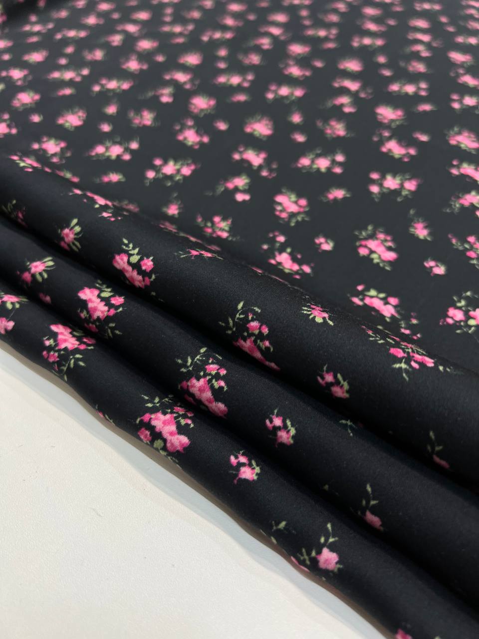 Розовые букеты photo_2026-02-12_14-30-51