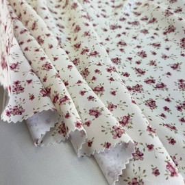 Пудровые цветы 48068781-9fe7-471a-926d-36ba3c451ce8