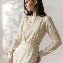 на кремовом photo_2026-02-20_14-32-36