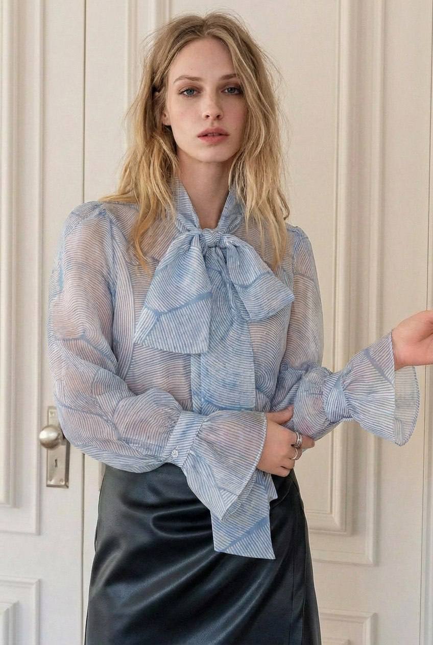 голубая на айвори photo_2026-02-26_14-10-06