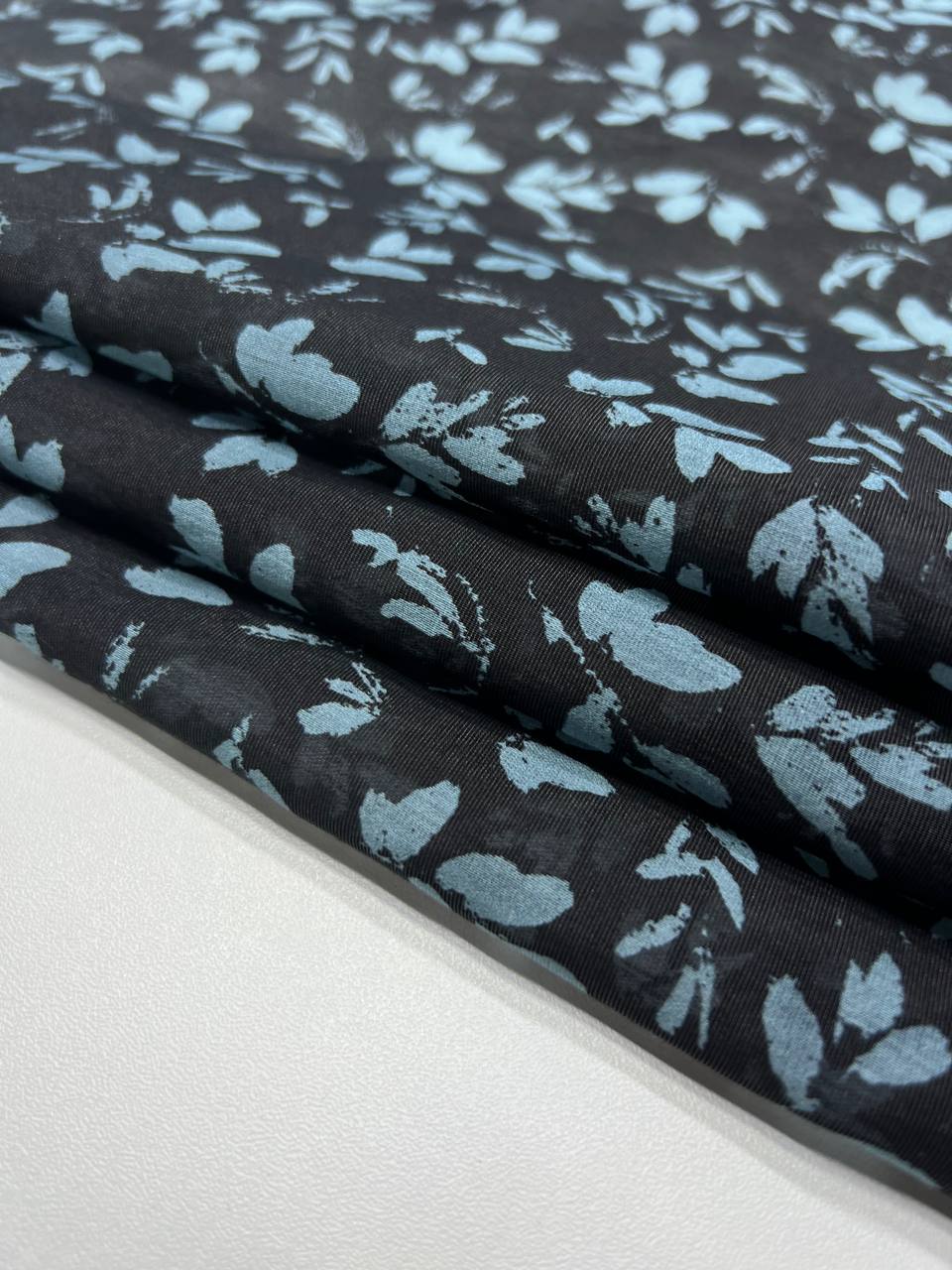 Голубые абстракции photo_2026-02-26_18-35-37