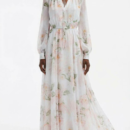 на кремовом photo_2026-03-16_14-28-07