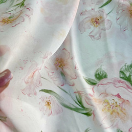 на кремовом photo_2026-03-16_14-28-09