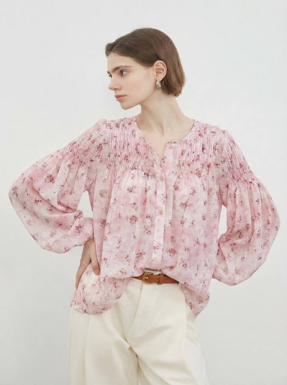 синие на белоголубом photo_2026-03-16_18-03-11