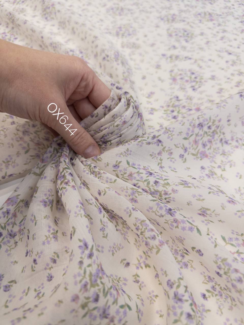 на кремовом photo_2026-03-18_10-03-08