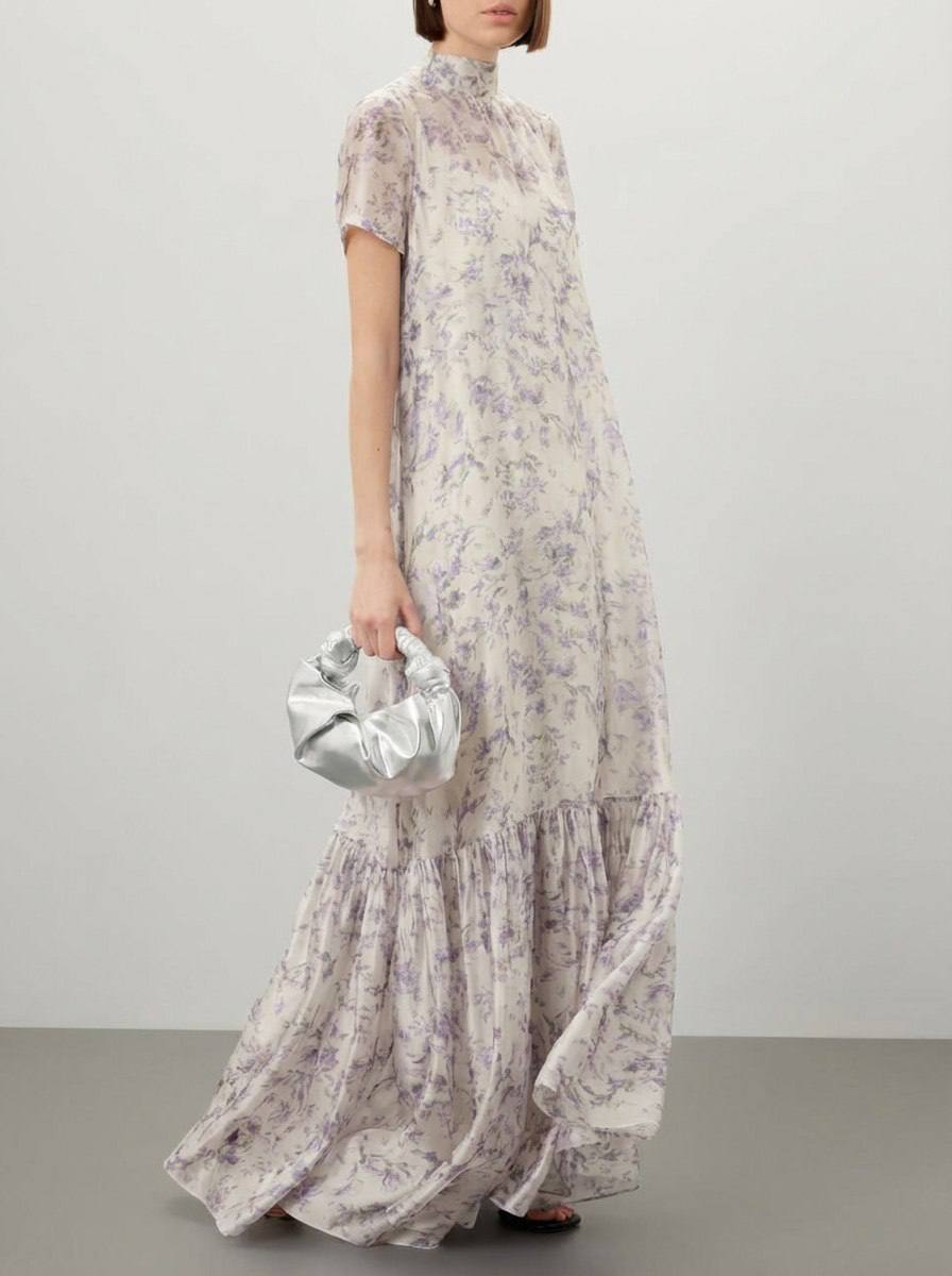 на кремовом photo_2026-03-18_10-03-11