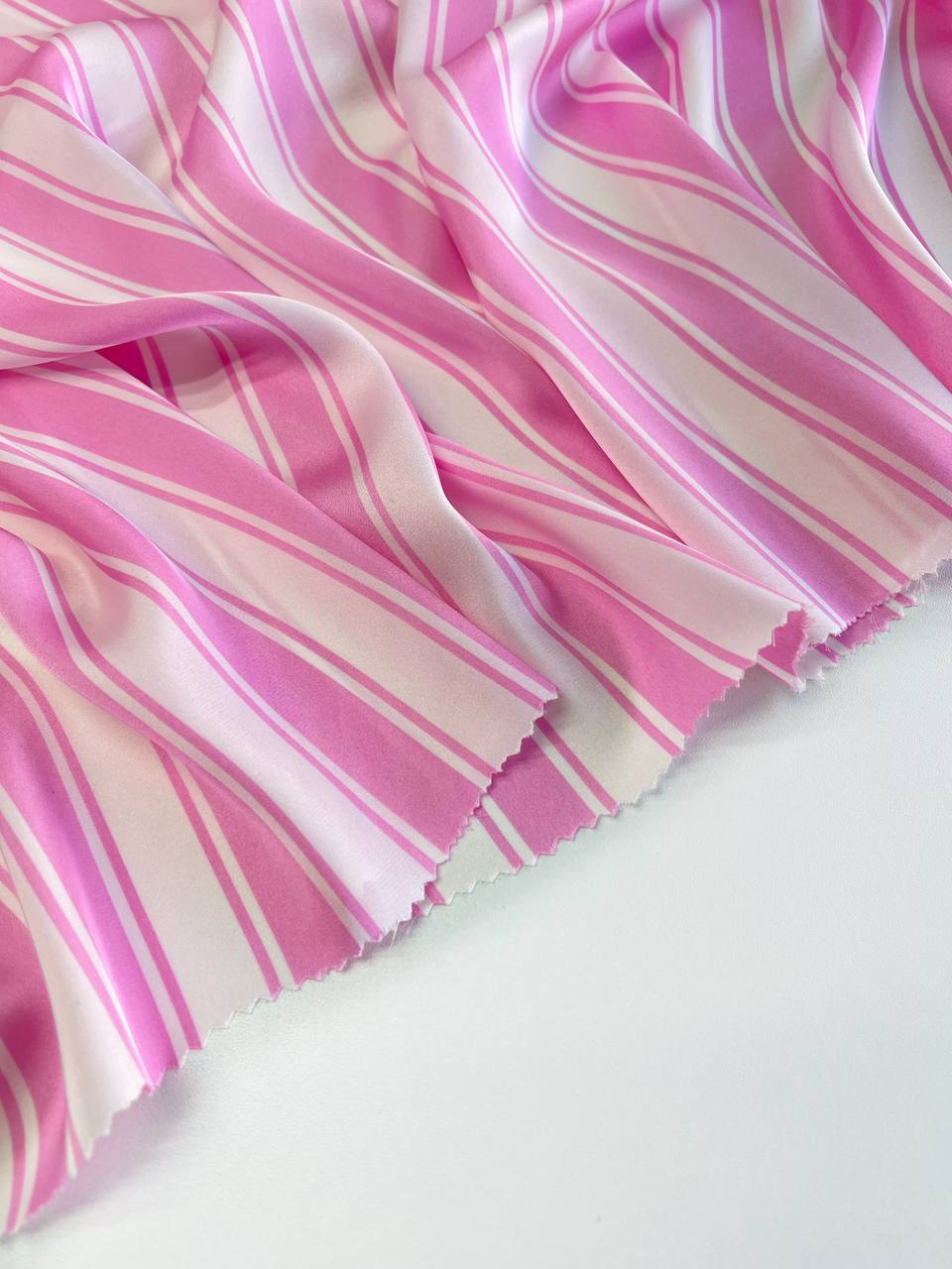 на кремовом photo_2026-03-26_13-43-55