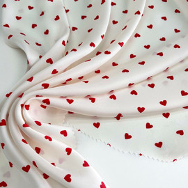 на кремовом photo_2026-03-27_15-42-37