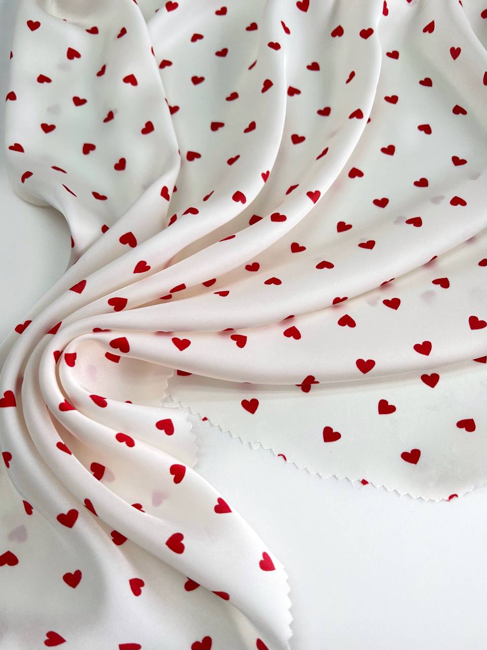 на кремовом photo_2026-03-27_15-42-37