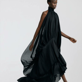 SHELLA photo_2026-04-23_14-31-04