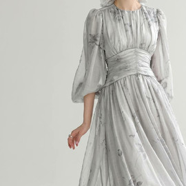 серые бутоны photo_2026-04-29_17-11-02