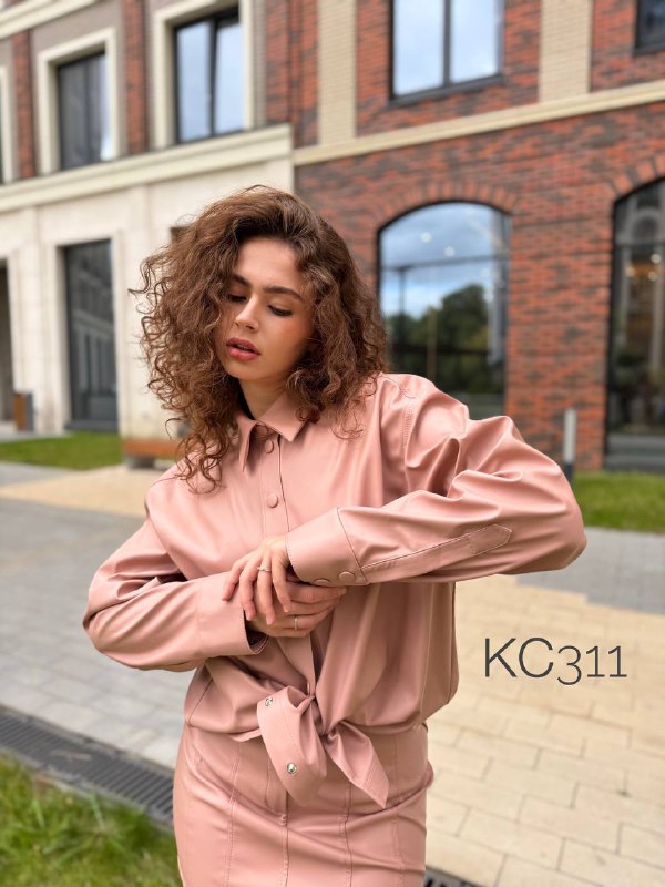 Серо-пудровый f6a15015-ab77-46a5-913c-afbbd31dc449