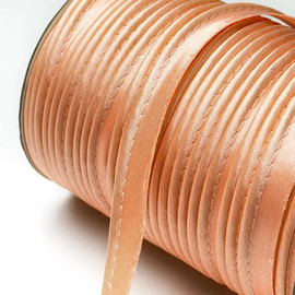 Персиковый