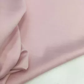 Бледно-розовый