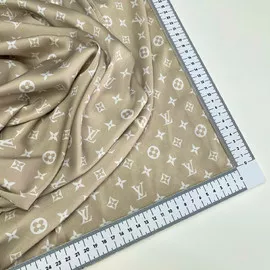 Белый на золотом