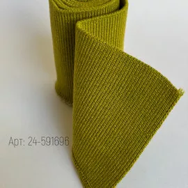 696
