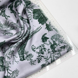 Серооливковый на кремовом