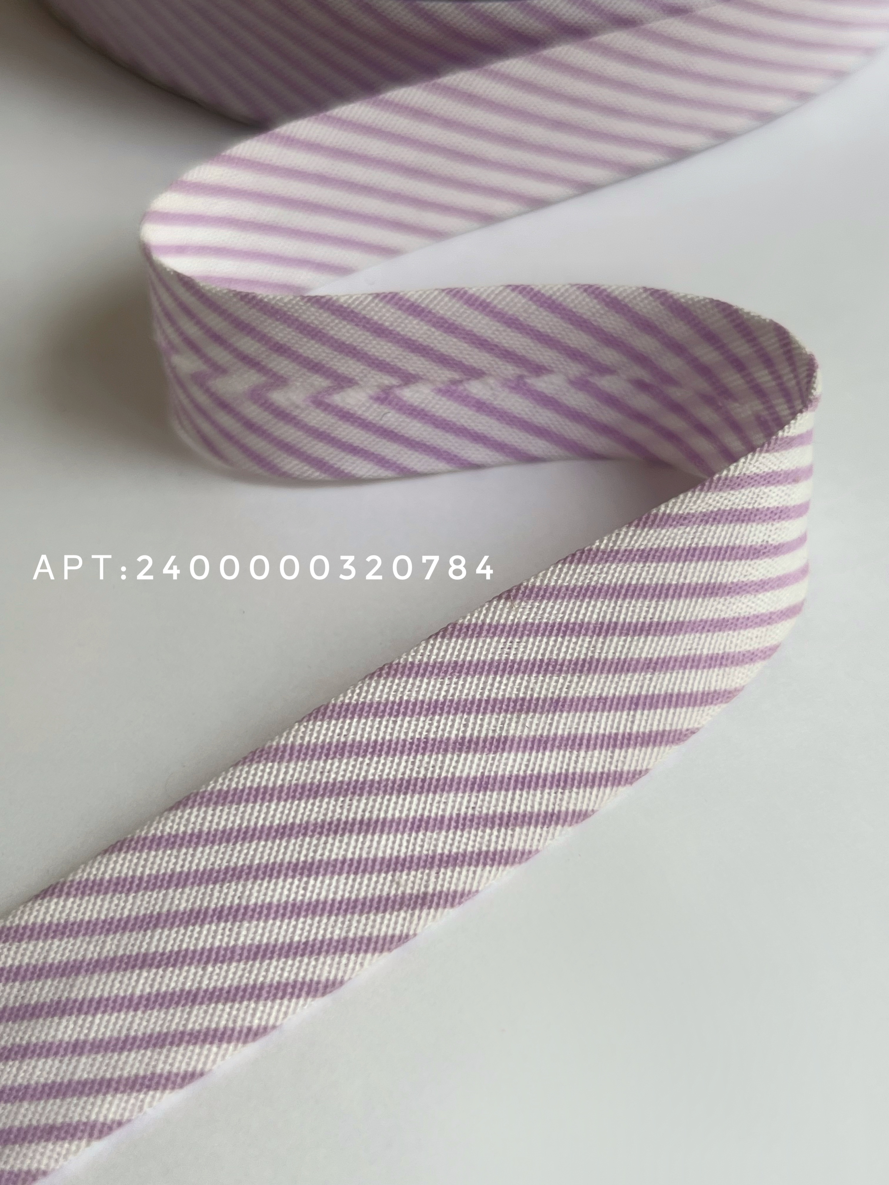 784