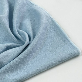 светло голубой