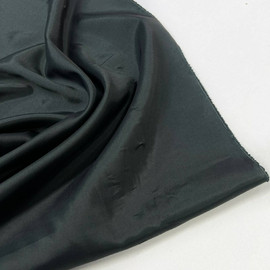 чёрнозелёный