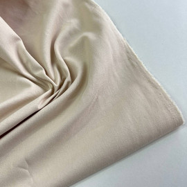 светло бежевый