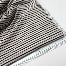 бежевая/черная/на розовом креме