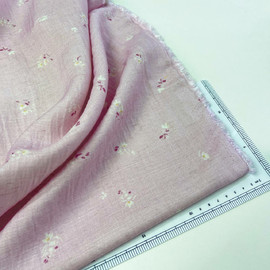 белые на розовом