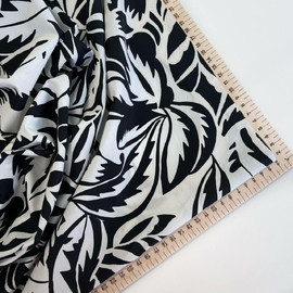 черно-белый