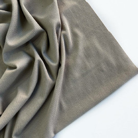 серооливковый