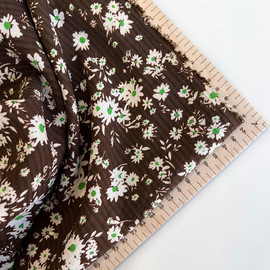 цветочки на шоколадном