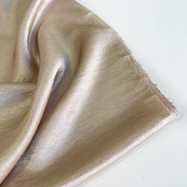 светло бежевый