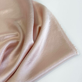 розовый крем