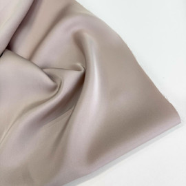 светло бежевый