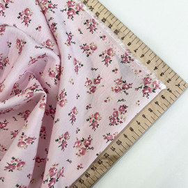 на светло розовом