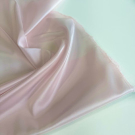 розовый крем