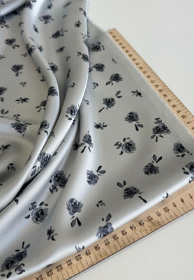 Атлас LUNA PRINT серочёрные бутоны Каталог тканей