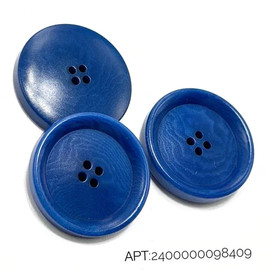 4300